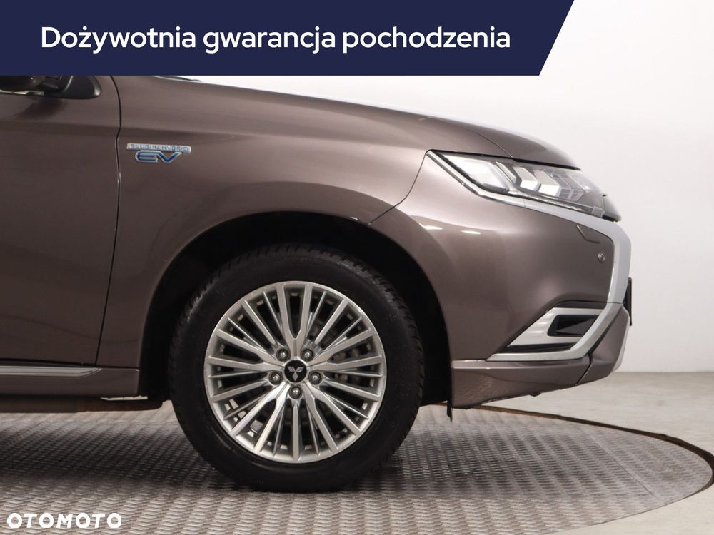 Mitsubishi Outlander - 17