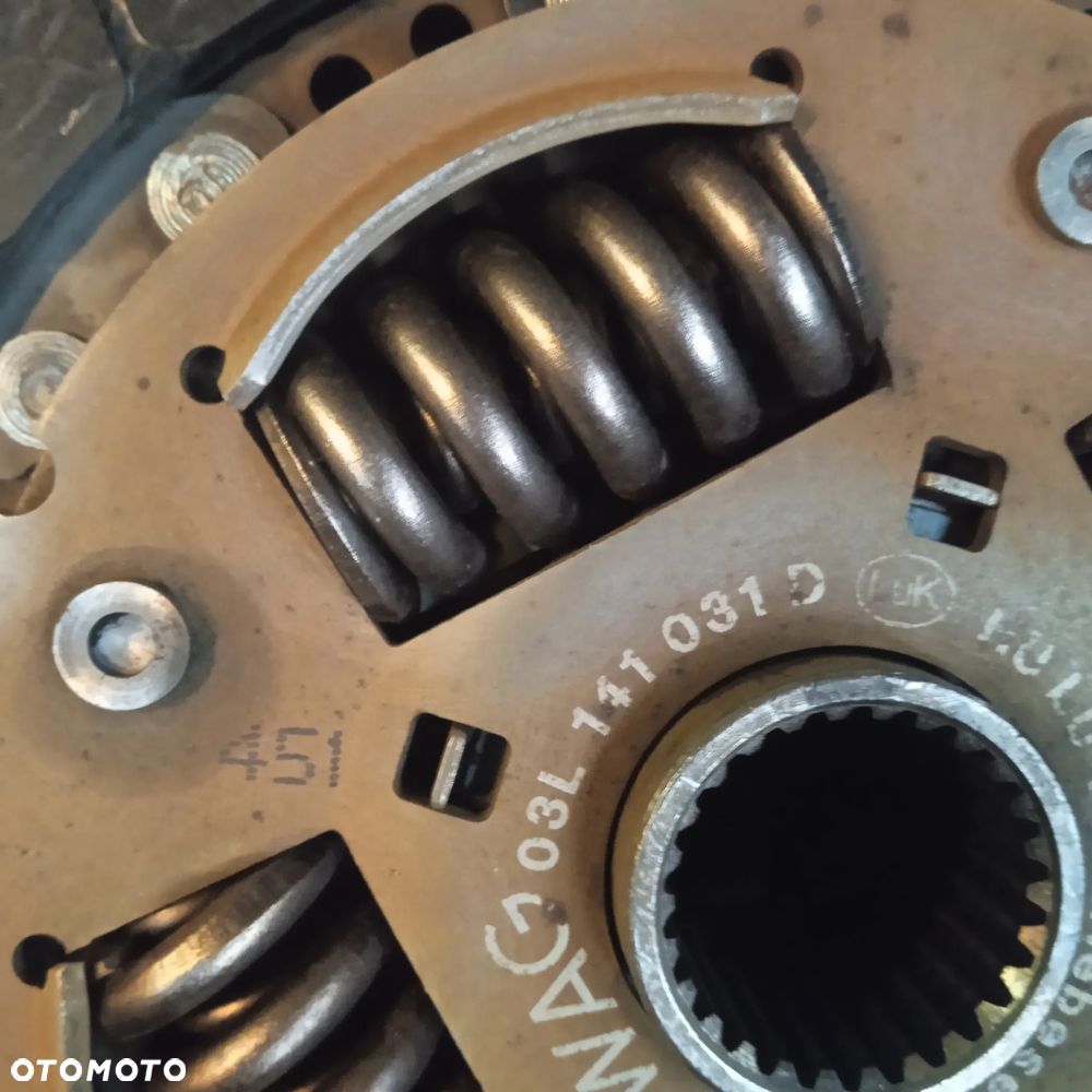 Sprzęgło dwumasowe Amarok 2.0TDI 03L141031D - 7