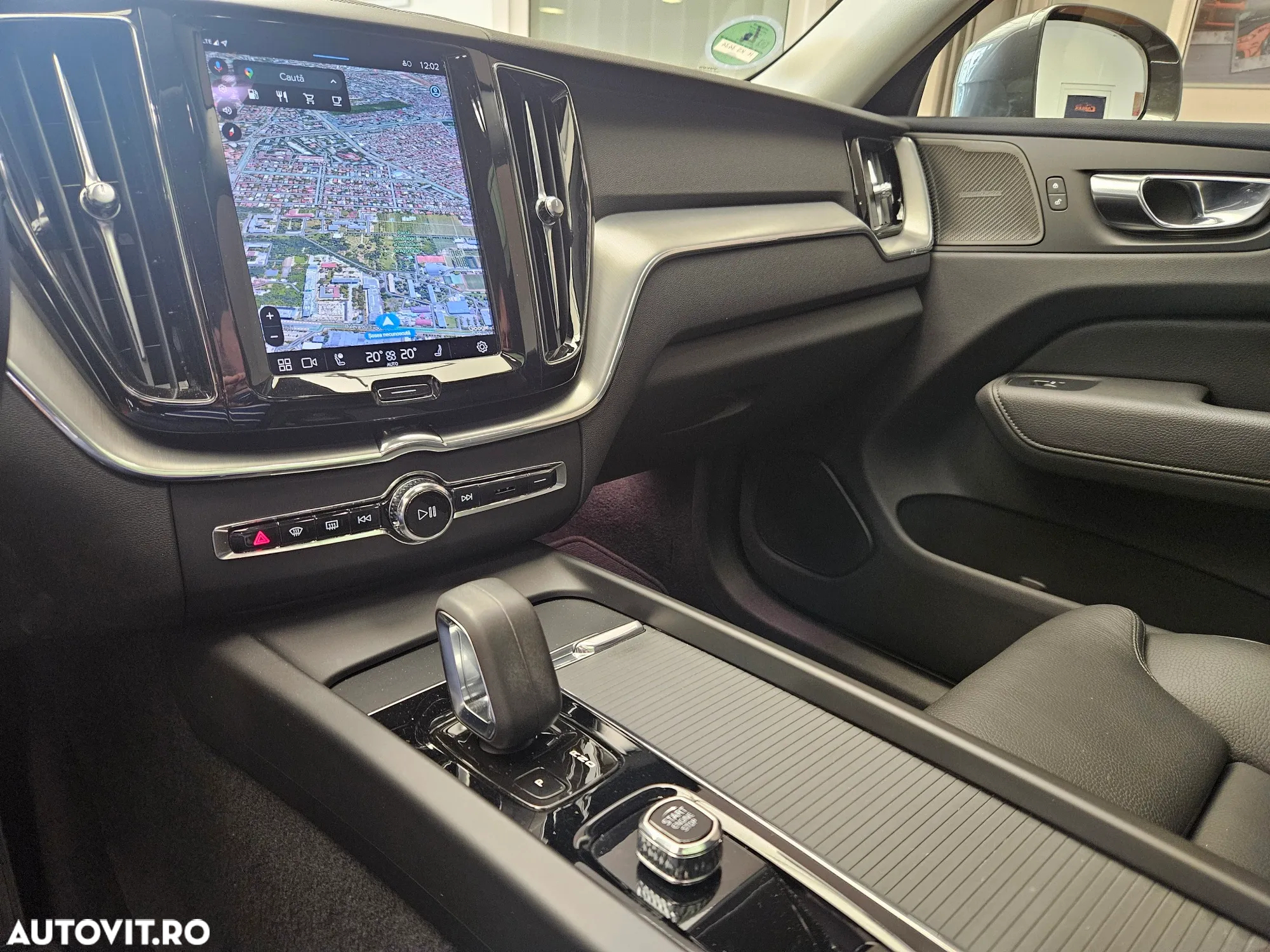 Volvo XC 60 B4 D Geartronic Momentum Pro - 18