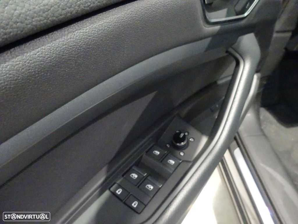 Audi Q8 e-Tron Sportback - 9