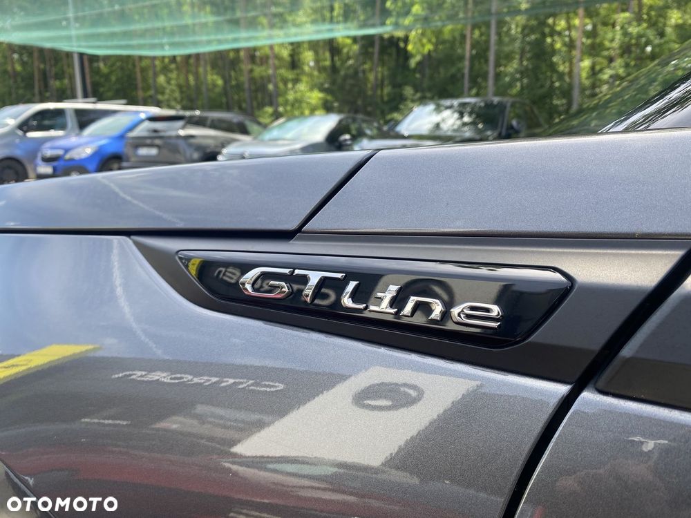 Peugeot 2008 1.2 PureTech GT Line S&S - 19