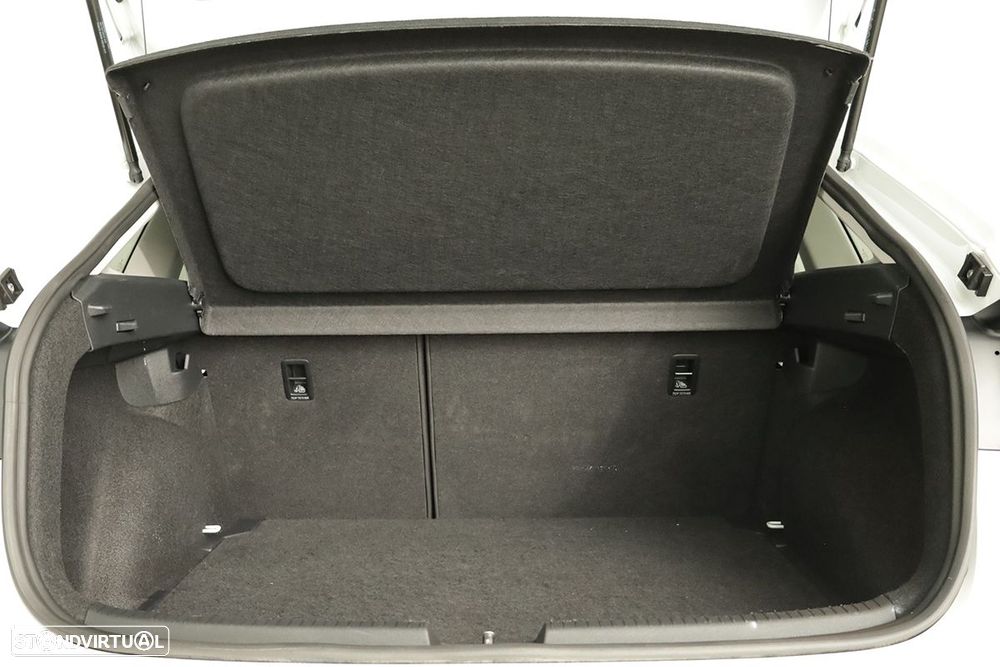 VW Taigo 1.0 TSI Urban DSG - 22
