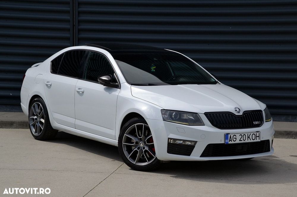Skoda Octavia 2.0 TDI DSG RS - 10