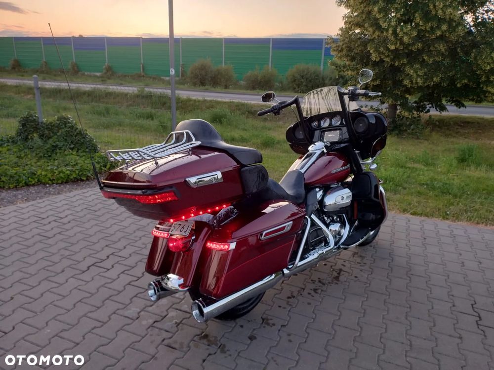 Harley-Davidson FLH Electra Glide - 7