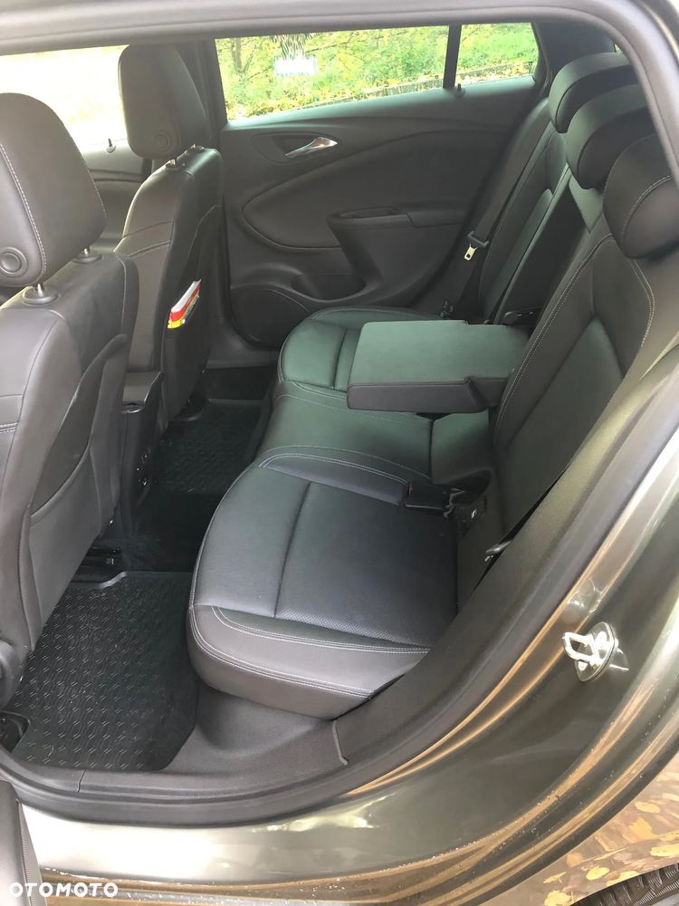 Opel Astra 1.4 T Dynamic - 13