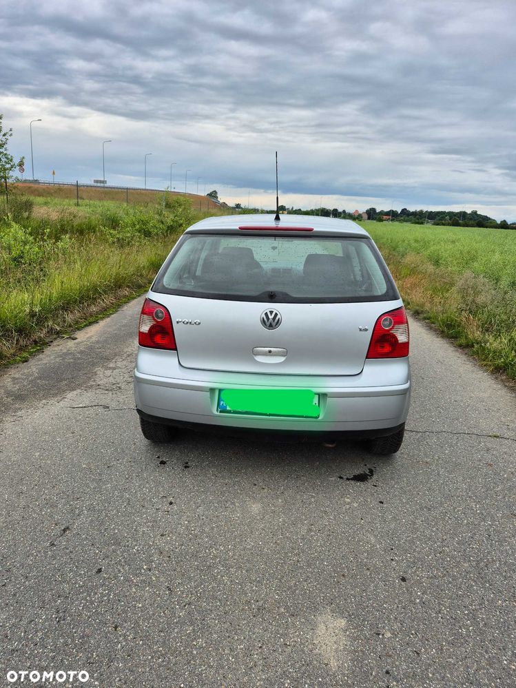 Volkswagen Polo - 2
