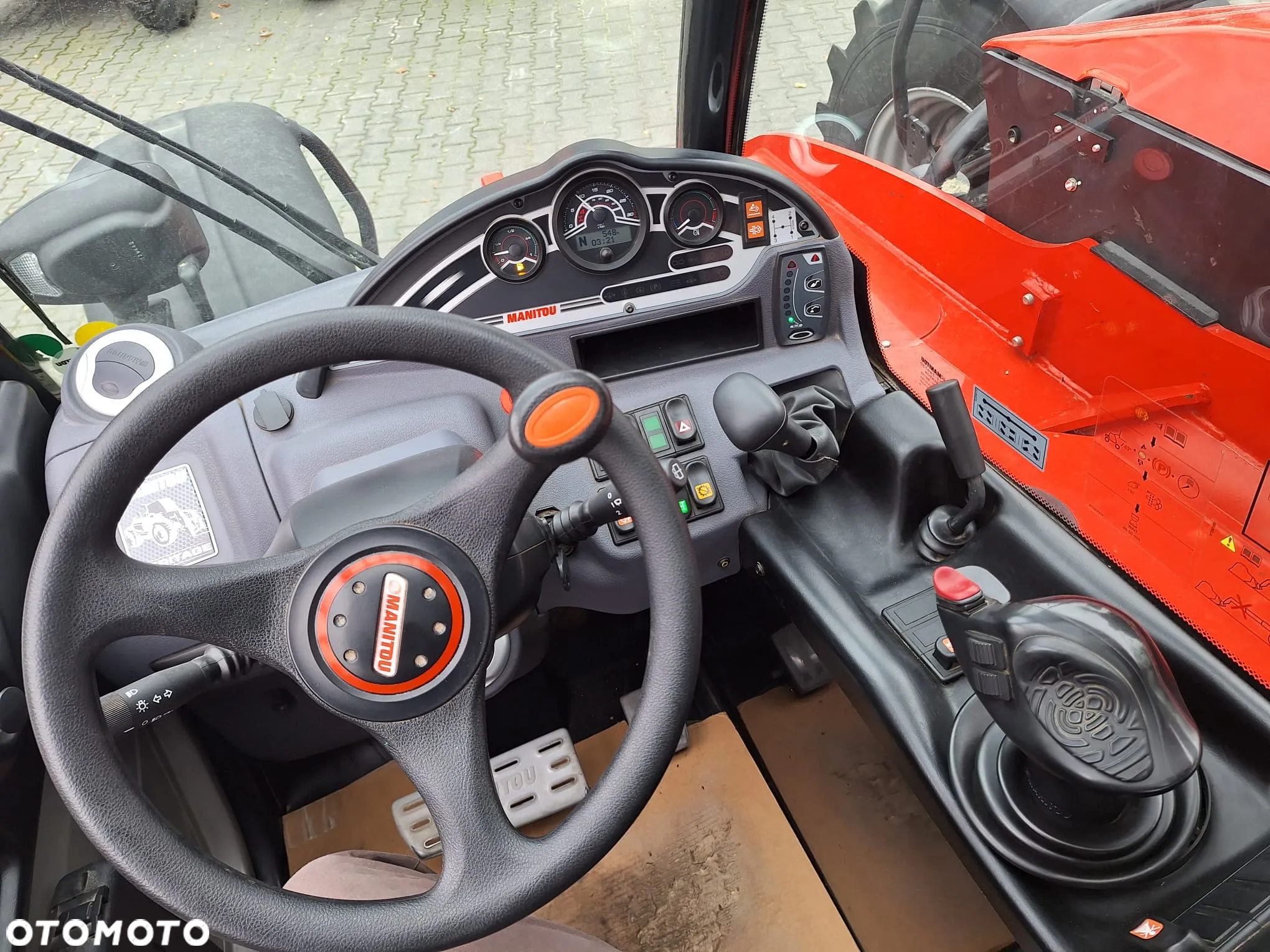 Manitou ładowarka teleskopowa MT 933 Easy - 10