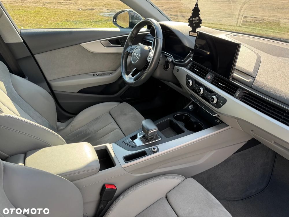 Audi A4 Avant 30 TDI mHEV S tronic - 30