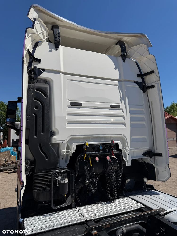 MAN TGX 18.430 MEGA / RETARDER / 3 SZTUKI / BIAŁY KOLOR OKLEJONY FOLIĄ / 1 WŁAŚCICIEL / SALON POLSKA / LOW DECK / KLIMA POSTOJOWA / MAŁE PRZEBIEGI TYLKO 360-420 TYS. KM / 2022 ROK PRODUKCJI !! - 13