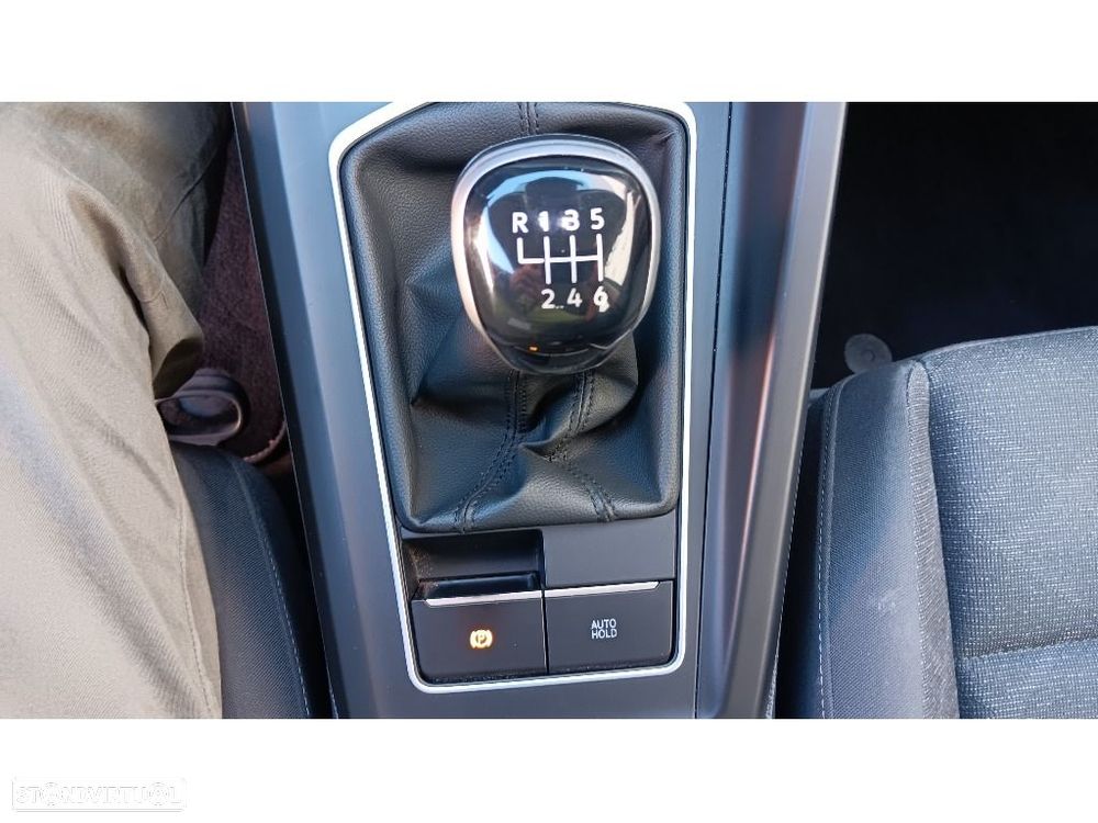 VW Golf 1.0 TSI Life - 26
