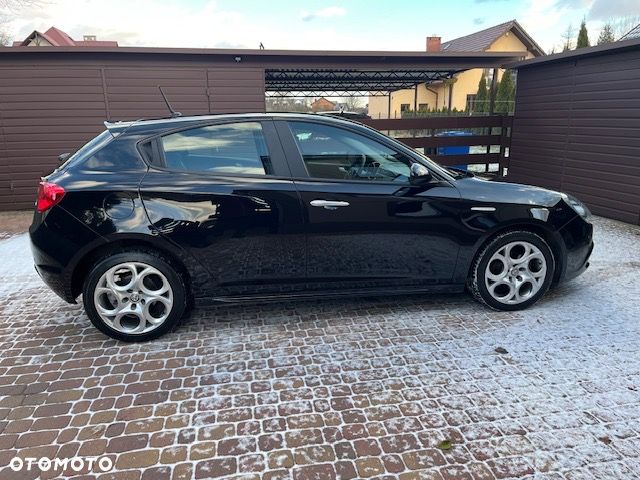 Alfa Romeo Giulietta 1.6 JTDM 16V TCT B-Tech - 4