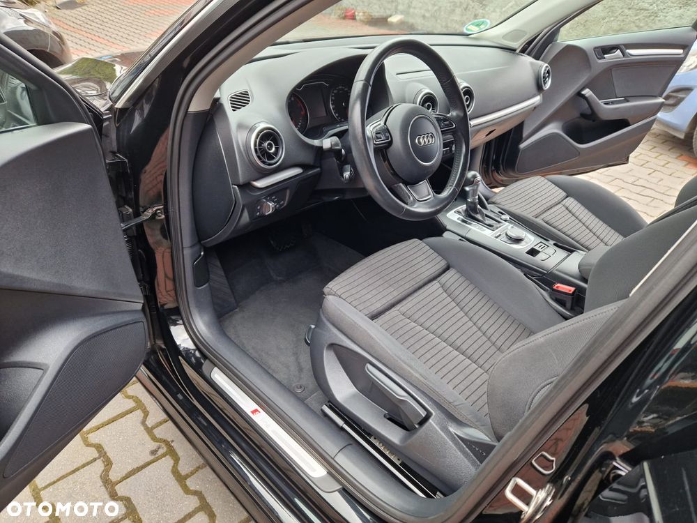 Audi A3 Sportback 1.4 TFSI S tronic S line Sportpaket - 11