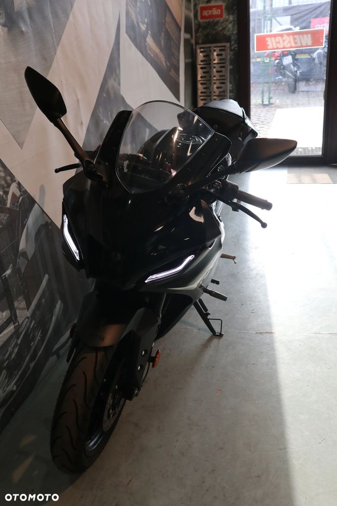 Yamaha R125 - 4
