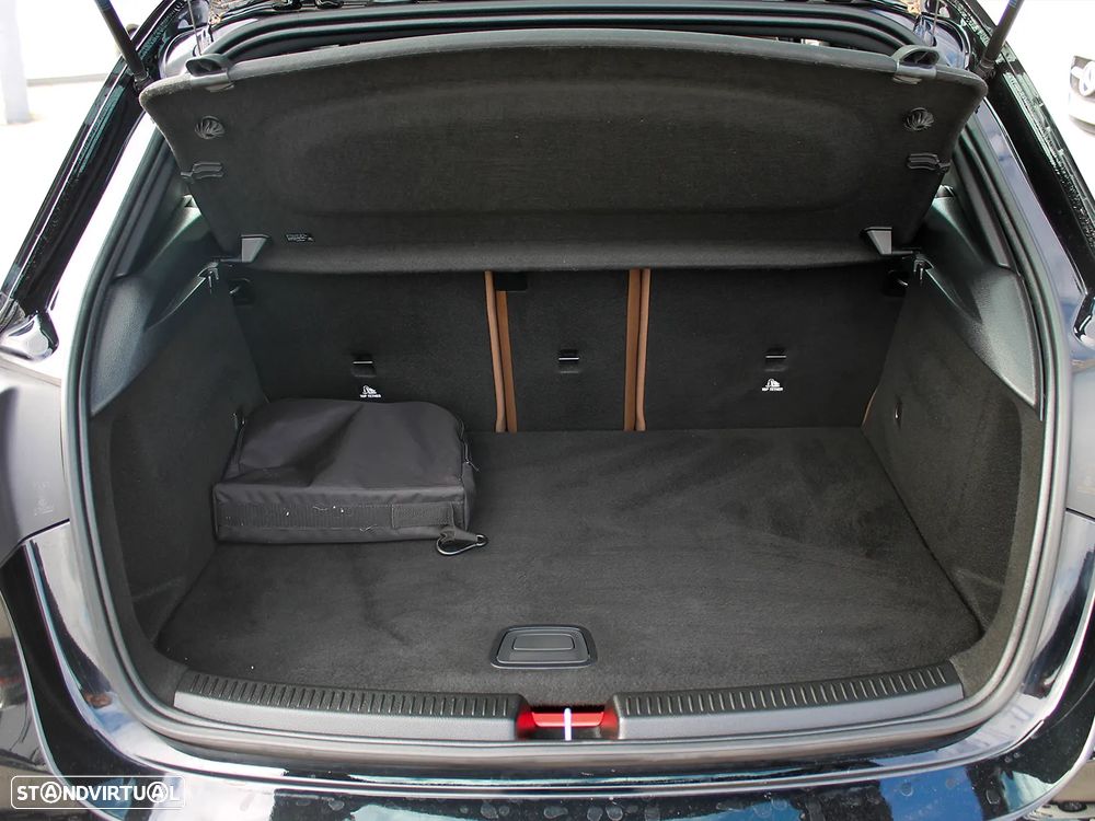 Mercedes-Benz A 250 e 8G-DCT Style - 16