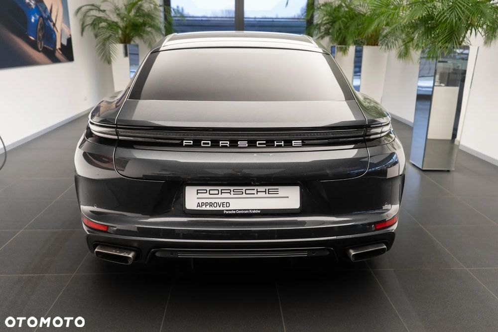 Porsche Panamera 4 - 9