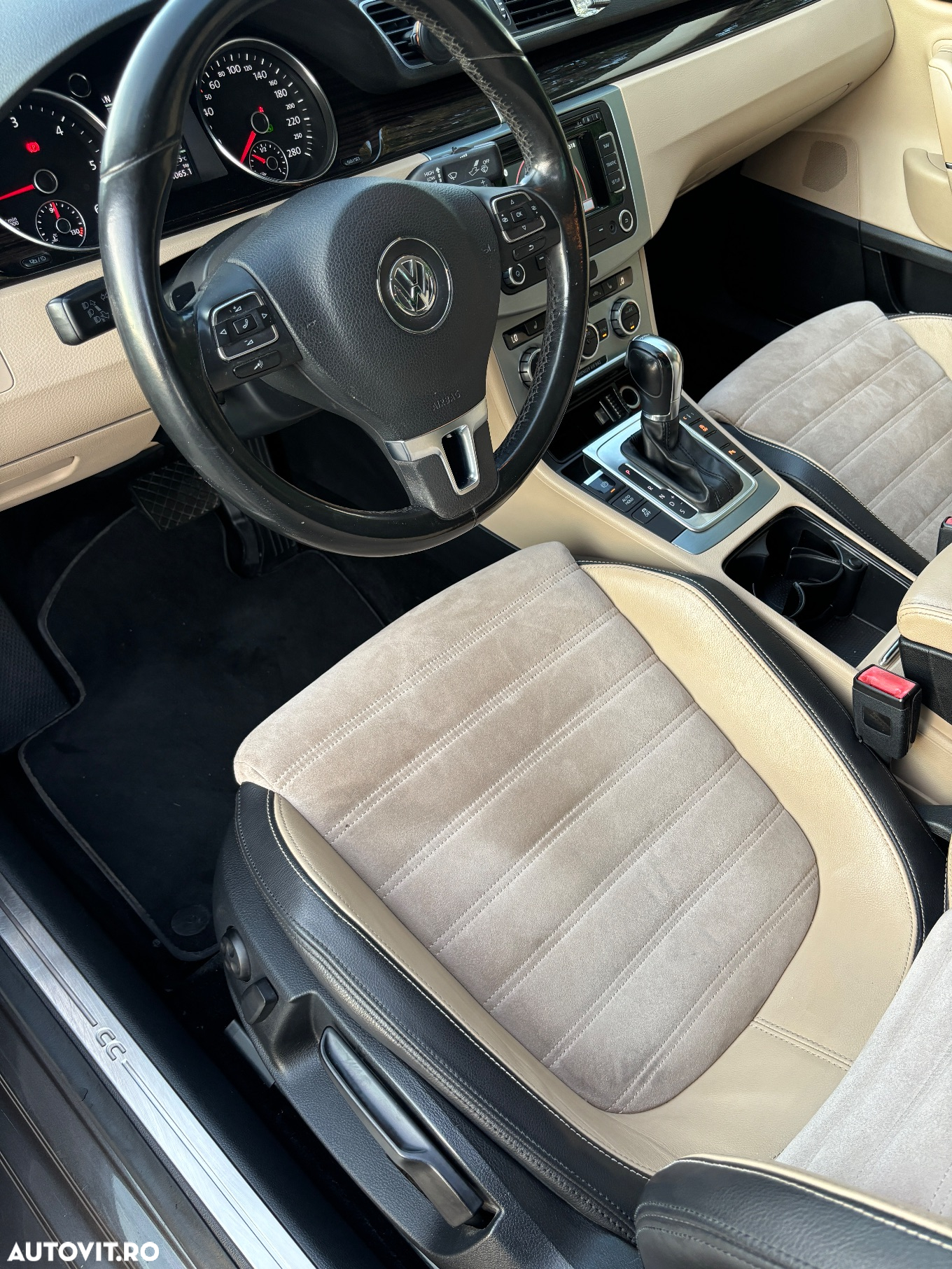 Volkswagen Passat CC 2.0 TDI DSG BMT - 16
