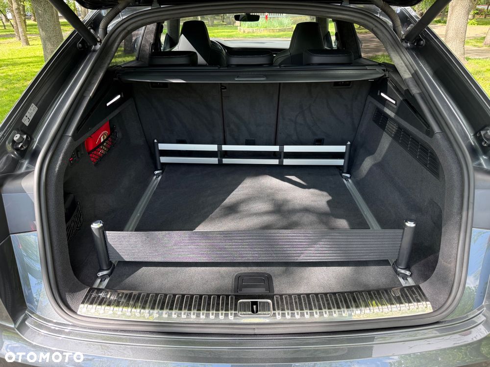 Audi SQ8 - 34
