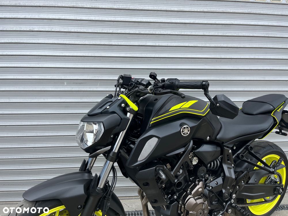 Yamaha MT - 32