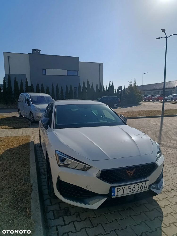 Cupra Leon 1.5 eTSI DSG - 3
