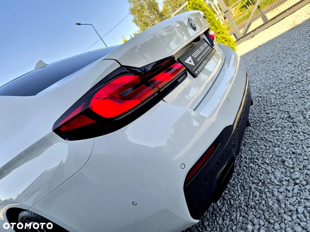BMW Seria 5 520e M Sport sport - 37