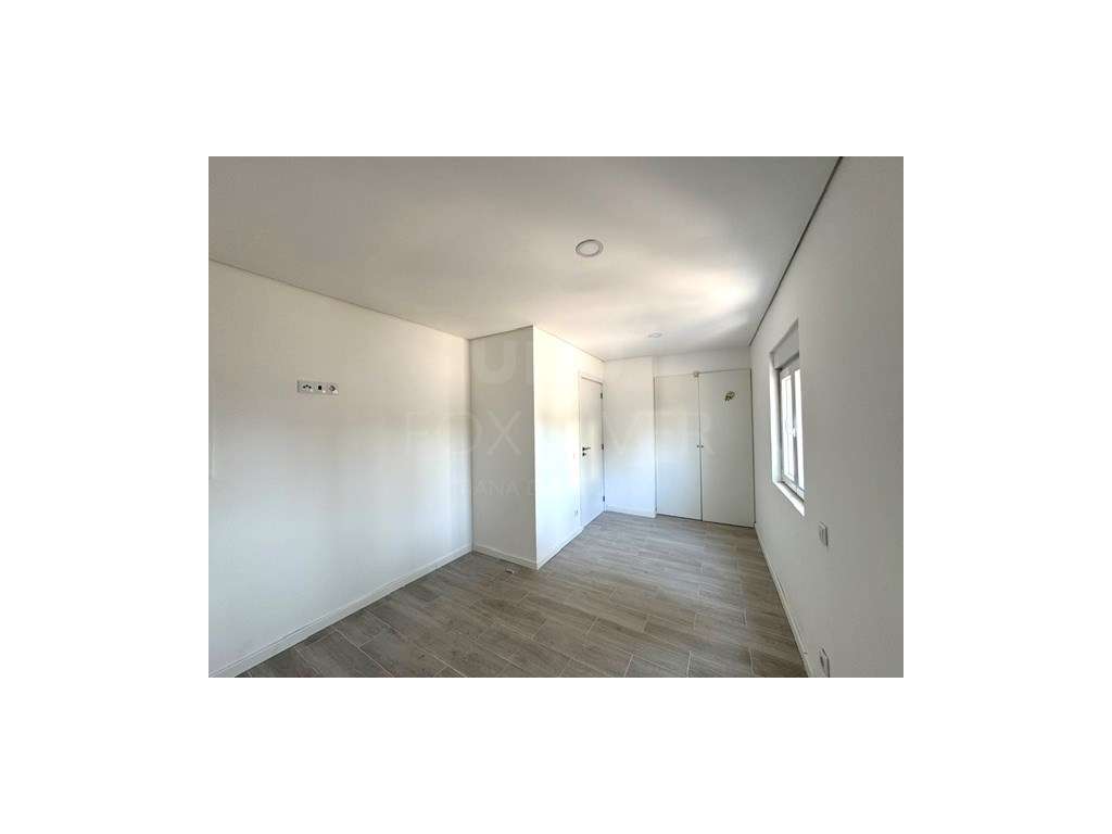 Moradia T3 renovada para venda em Vila de Punhe, Viana do Castelo - Grande imagem: 4/13