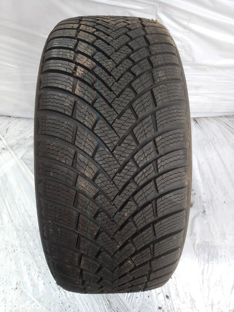 Barum Polaris 6 235/40 R19 96W 2025 8mm - 1