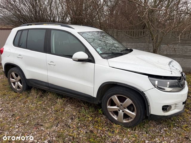 Volkswagen Tiguan 2.0 TDI DPF BlueMotion Technology Exclusive - 14