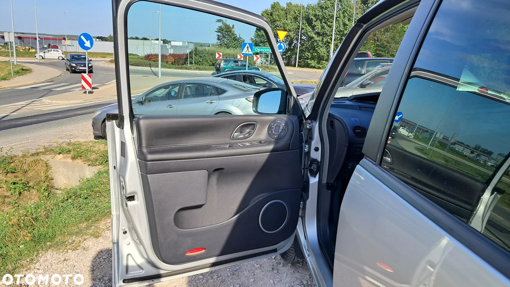 Renault Espace 2.0 Navitech - 11