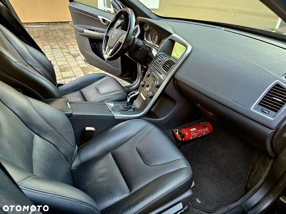 Volvo XC 60 - 16