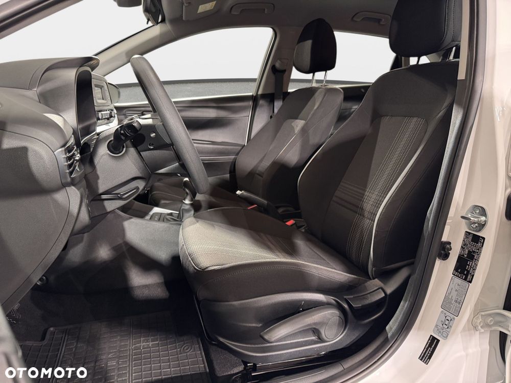 Hyundai i20 - 12