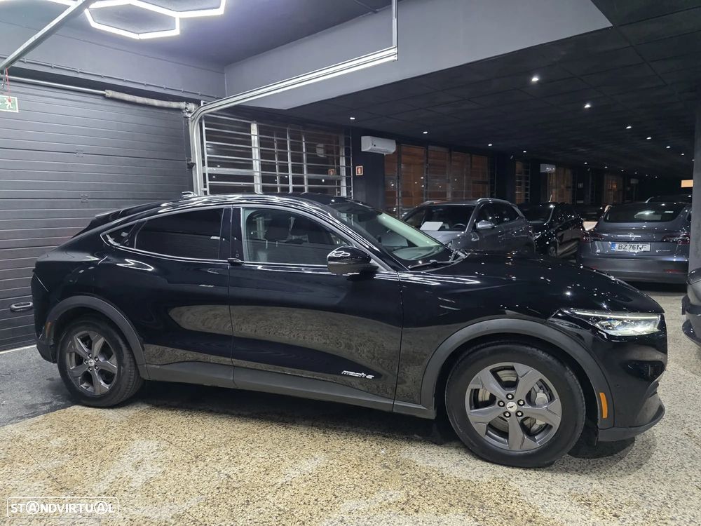 Ford Mustang Mach-E 75.7 kWh Base - 31