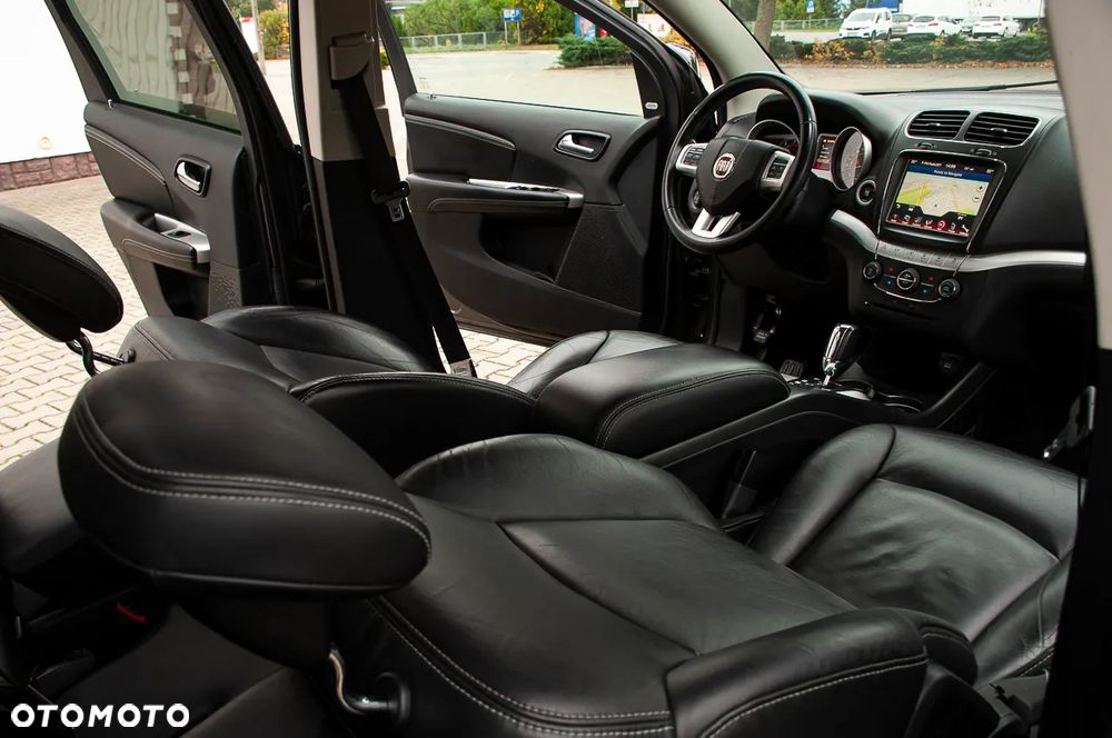 Fiat Freemont 2.0 Multijet 16V DPF Automatik Allrad Black Code - 23