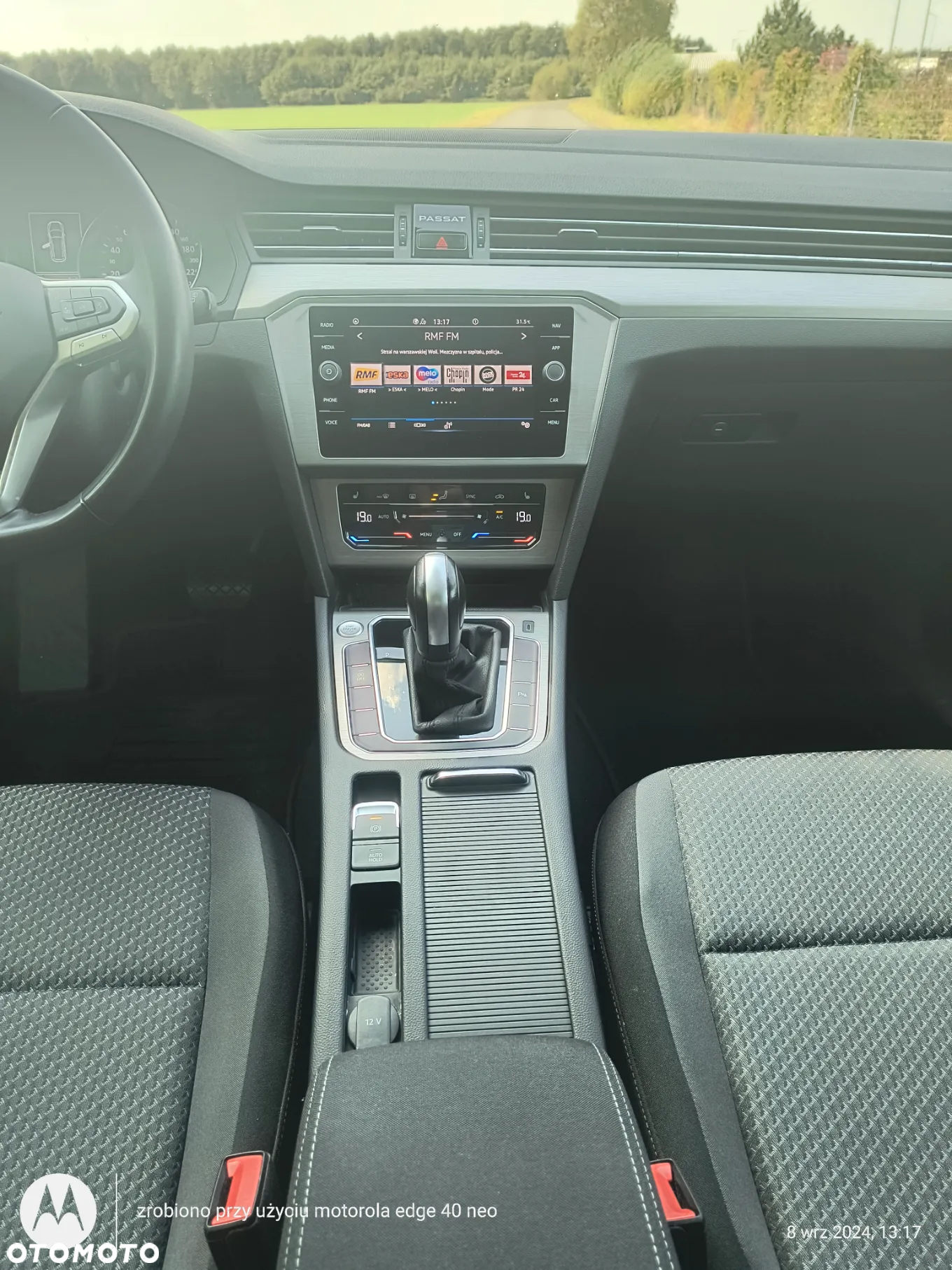 Volkswagen Passat - 22