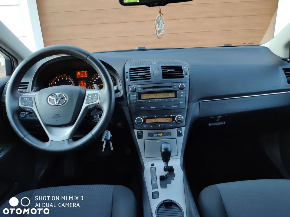 Toyota Avensis 2.0 Prestige EU5 MS - 23