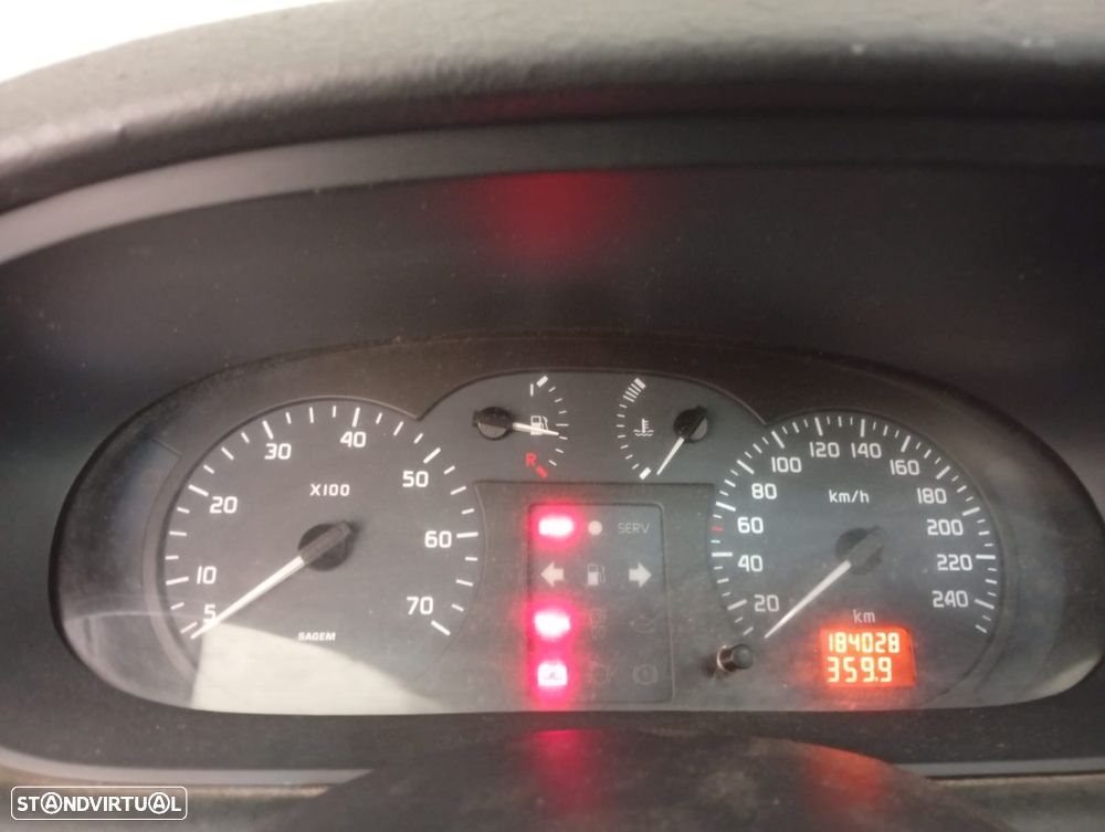 Renault Mégane 1.4 16V Authentic - 6