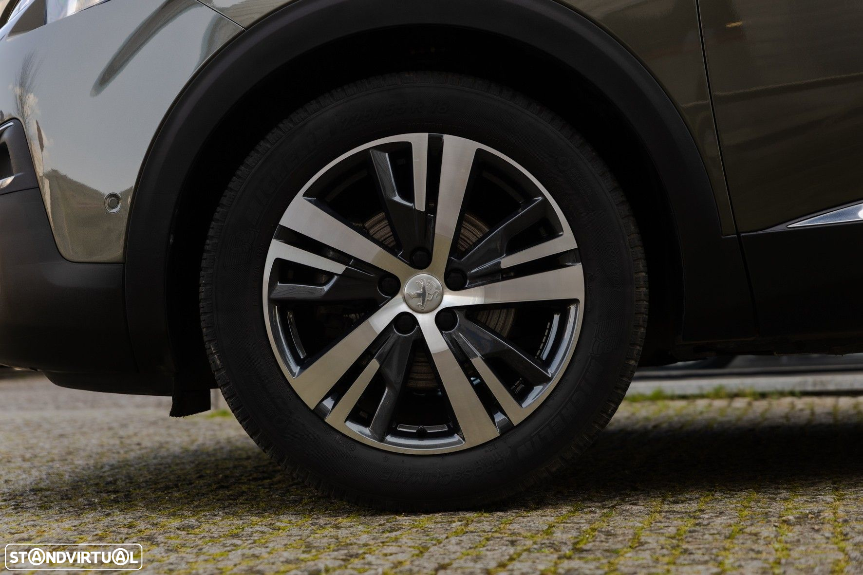 Peugeot 5008 1.2 PureTech Allure EAT8 - 3