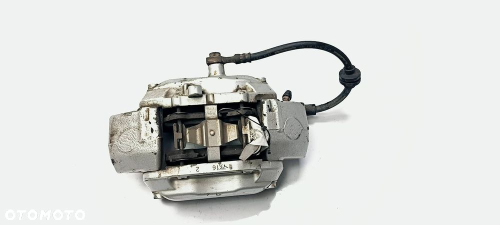 ZACISK HAMULCOWY PRZÓD PRAWY MASERATI GRANTURISMO S 20833300 - 1