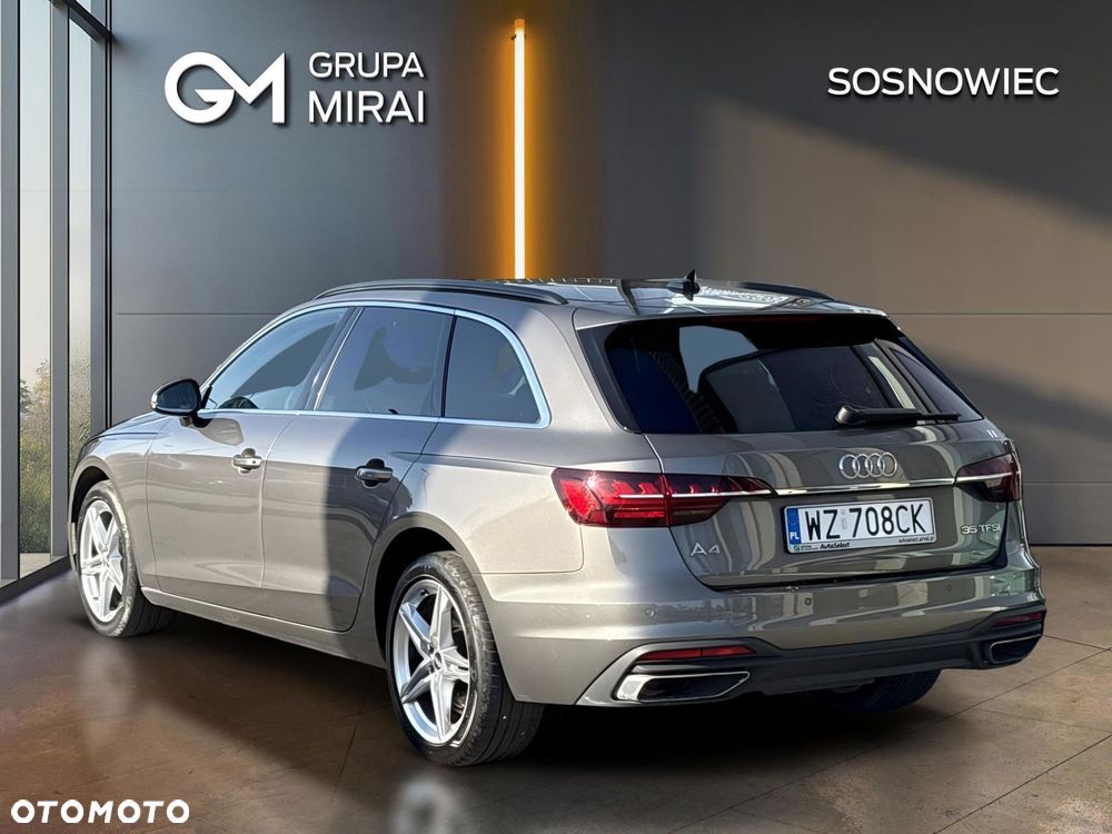 Audi A4 Avant 2021 photo 3