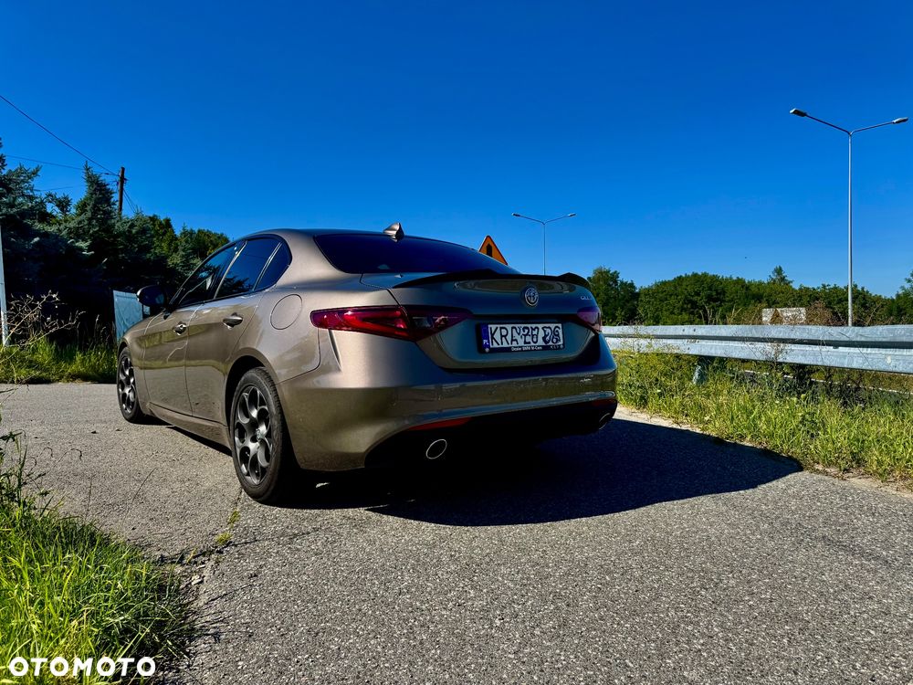 Alfa Romeo Giulia 2.2 D Turbo Super - 7