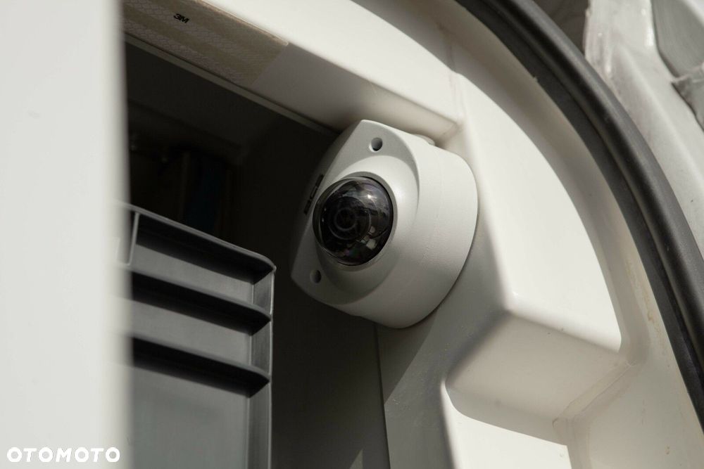 Mercedes-Benz eSprinter - 17