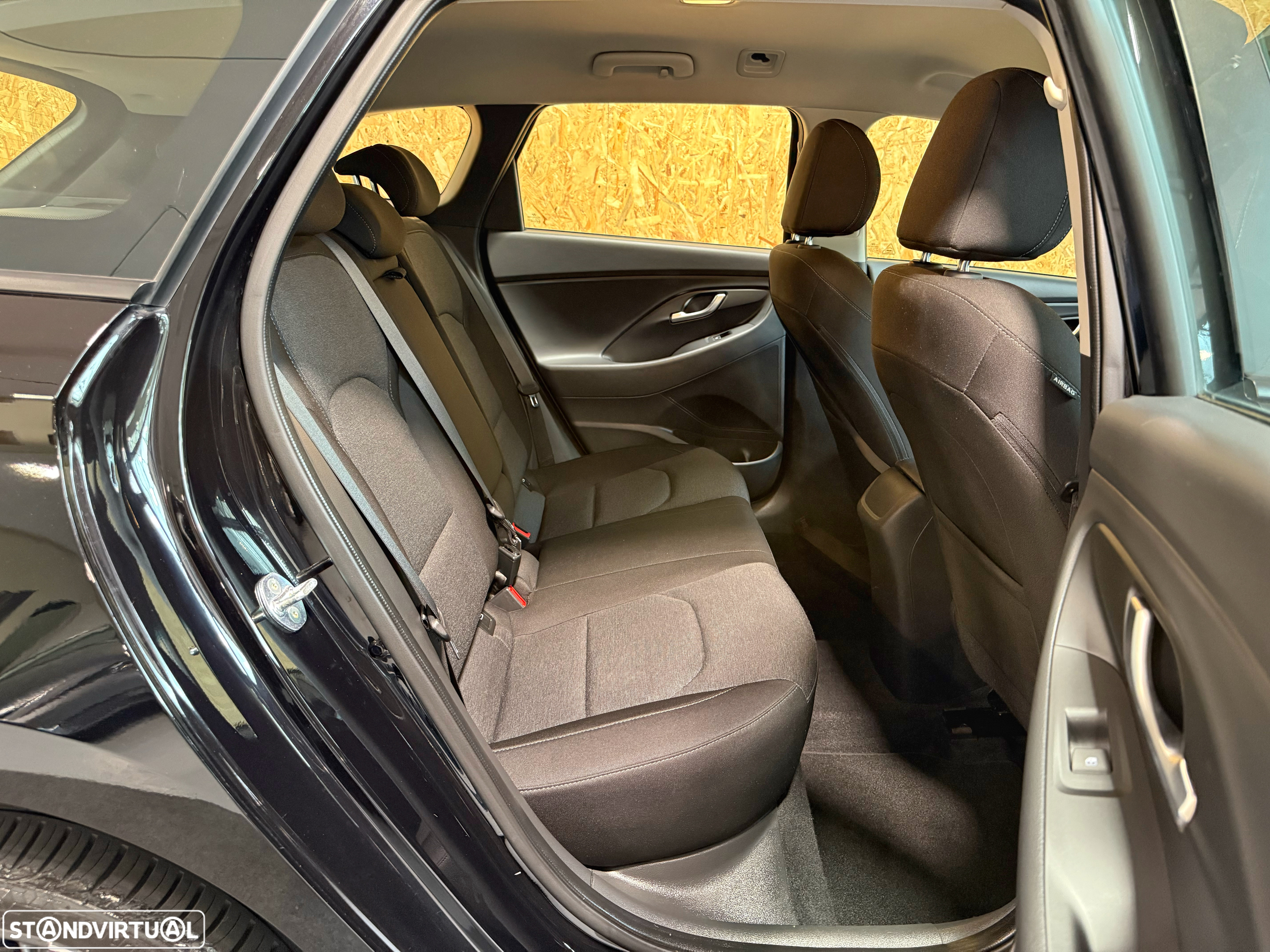Hyundai i30 SW 1.0 T-GDI 48V-Hybrid DCT Connect & Go - 23