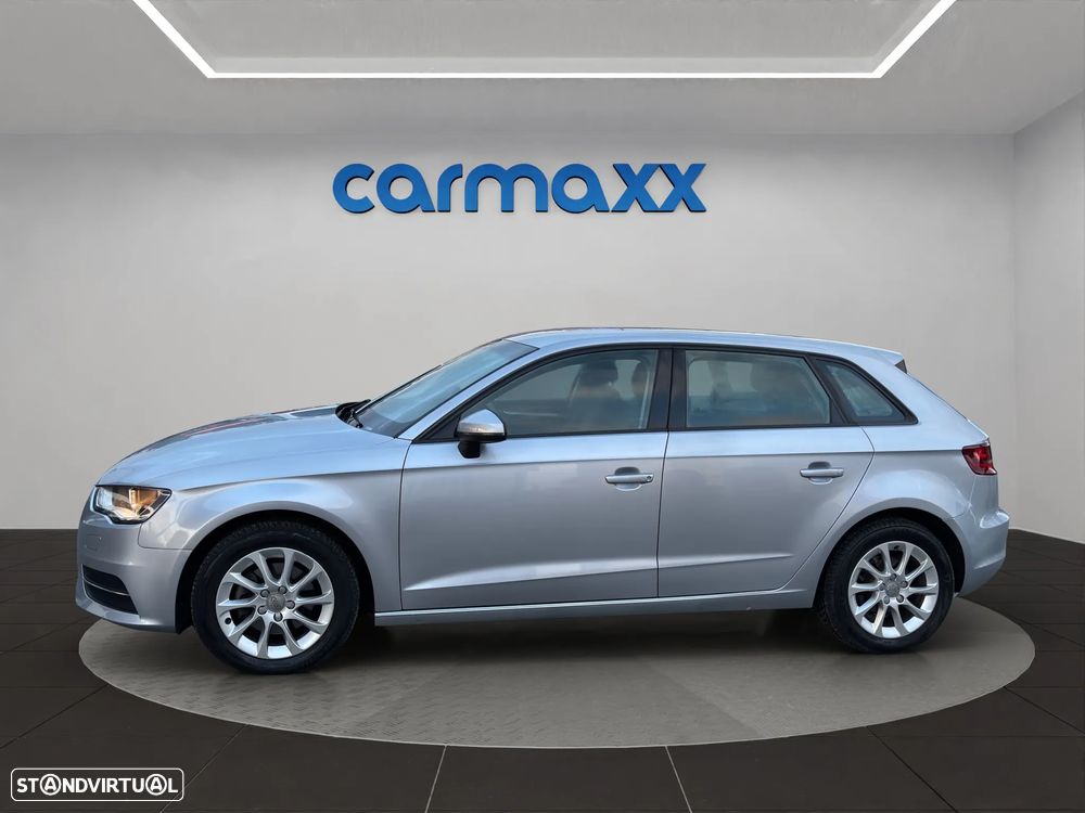 Audi A3 Sportback 1.6 TDI Attraction Ultra - 3