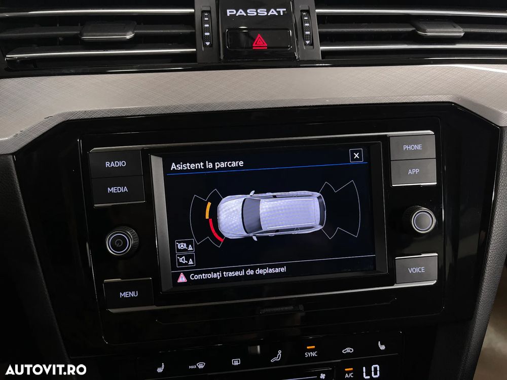 VOLKSWAGEN Passat 2023 — imagine 41
