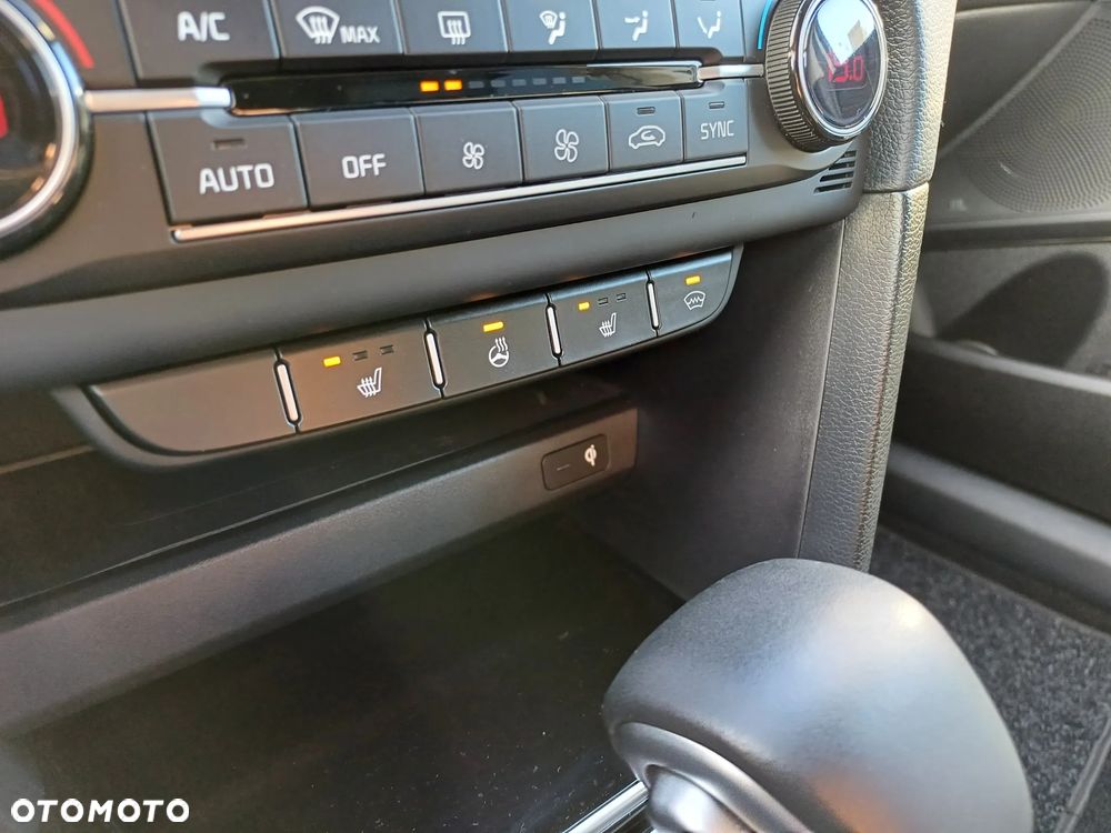 Kia Ceed 1.5 T-GDI Tribute DCT - 25