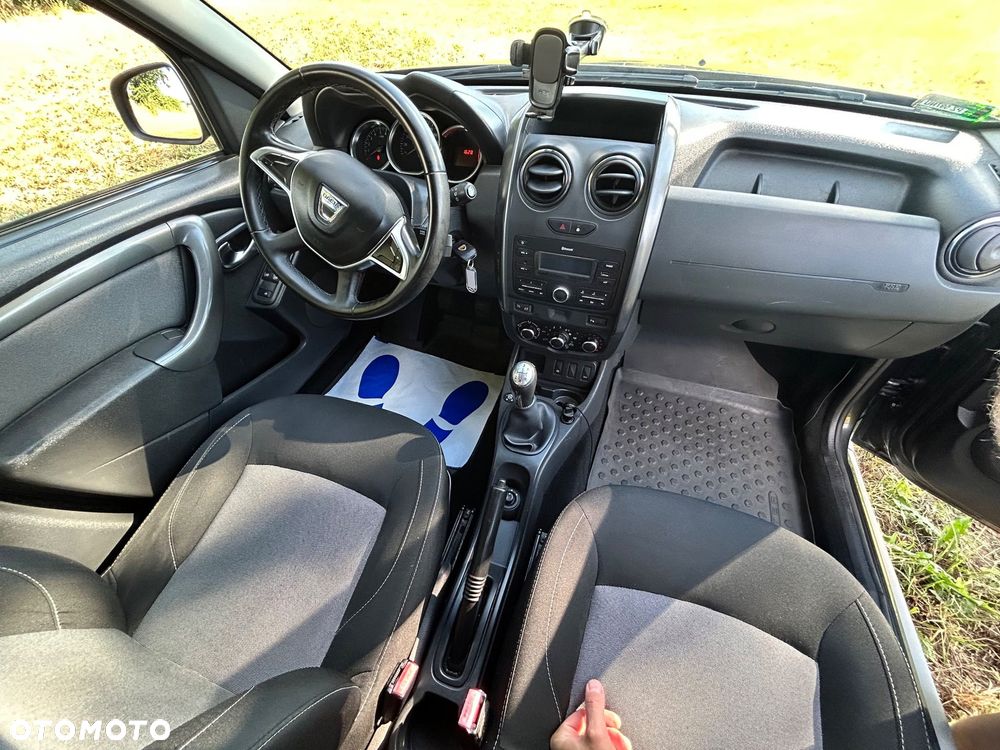Dacia Duster 1.6 SCe Laureate S&S - 7