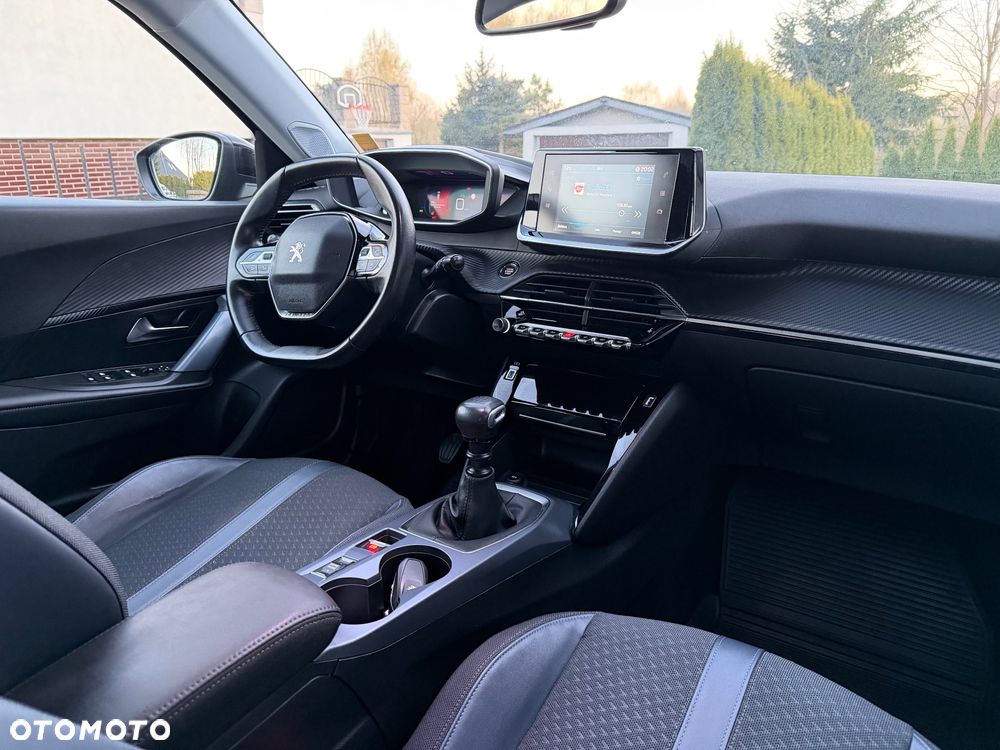 Peugeot 2008 1.5 BlueHDi Allure S&S - 14