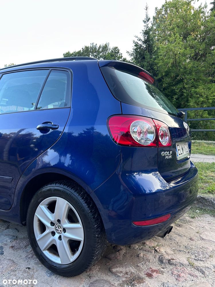 Volkswagen Golf 2.0 TDI DPF Comfortline - 4