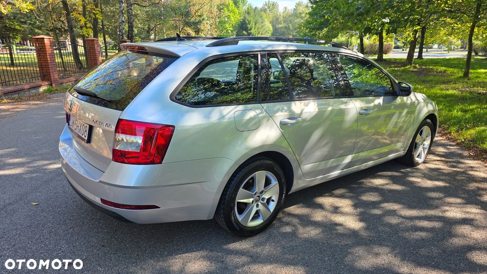 Skoda Octavia 2.0 TDI Style DSG - 8