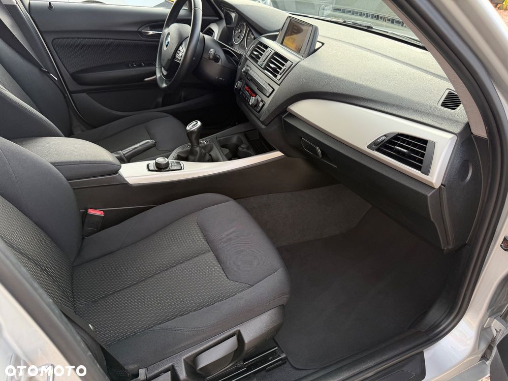 BMW Seria 1 118d - 28