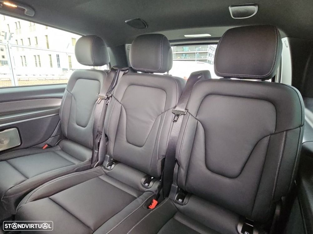 Mercedes-Benz V 300 d Longo Avantgarde — fotografia 17